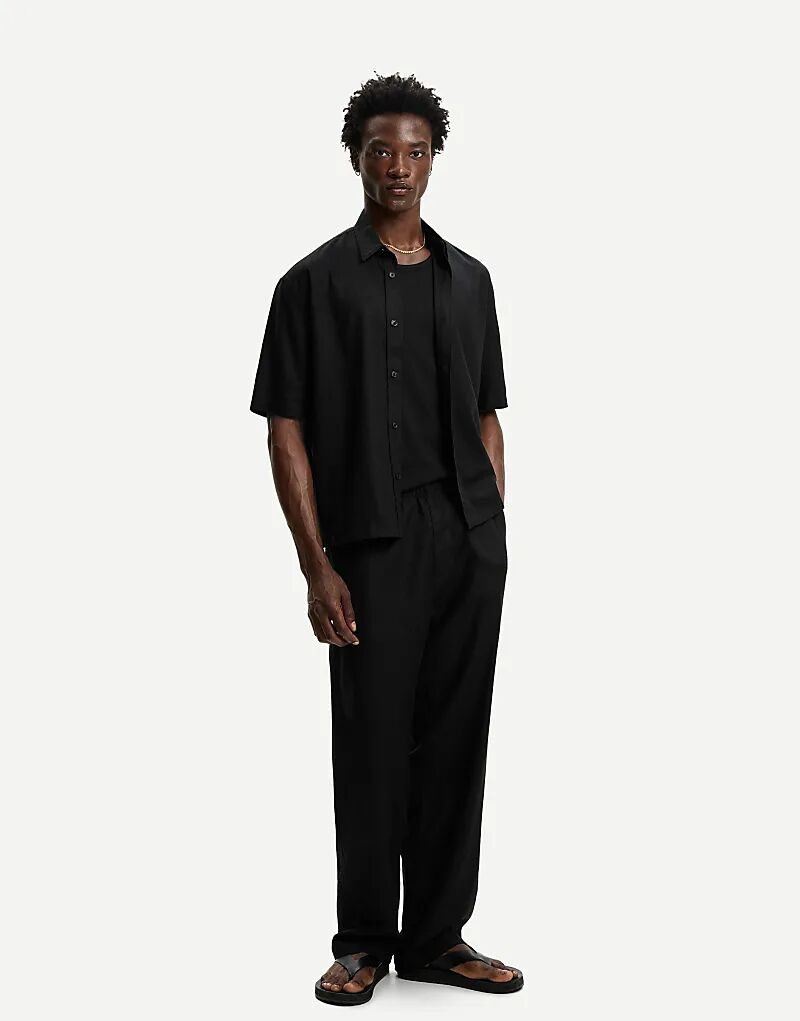 

Широкие брюки-джоггеры Bershka из льняной смеси черного цвета