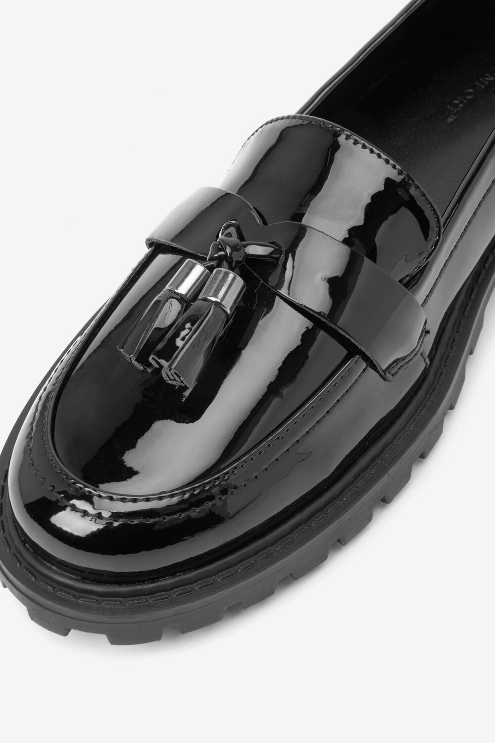 Лоферы Forever Comfort на толстой подошве и декоративной бахромой Next, черный — фото 4