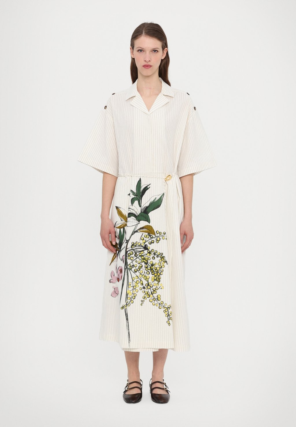 

Повседневное платье CRISP STRIPE WORKWEAR MIDI DRESS Stine Goya, белый