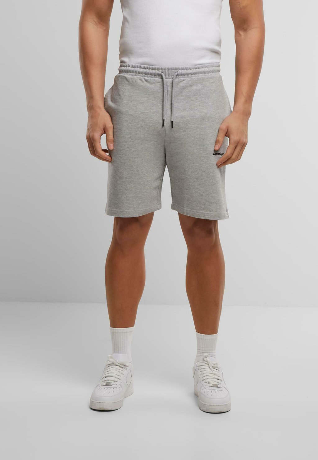 

Шорты Tracksuit bottoms Upscale by Mister Tee, серый
