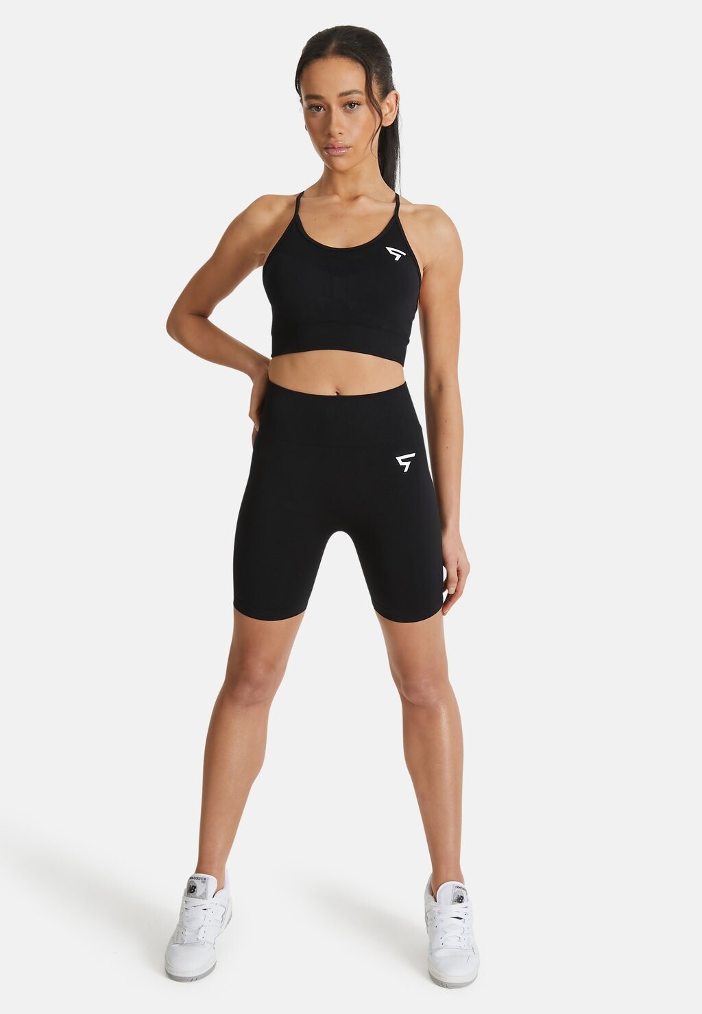 

Бюстье CORE SEAMLESS ADJUSTABLE SQUATPROOF, черный