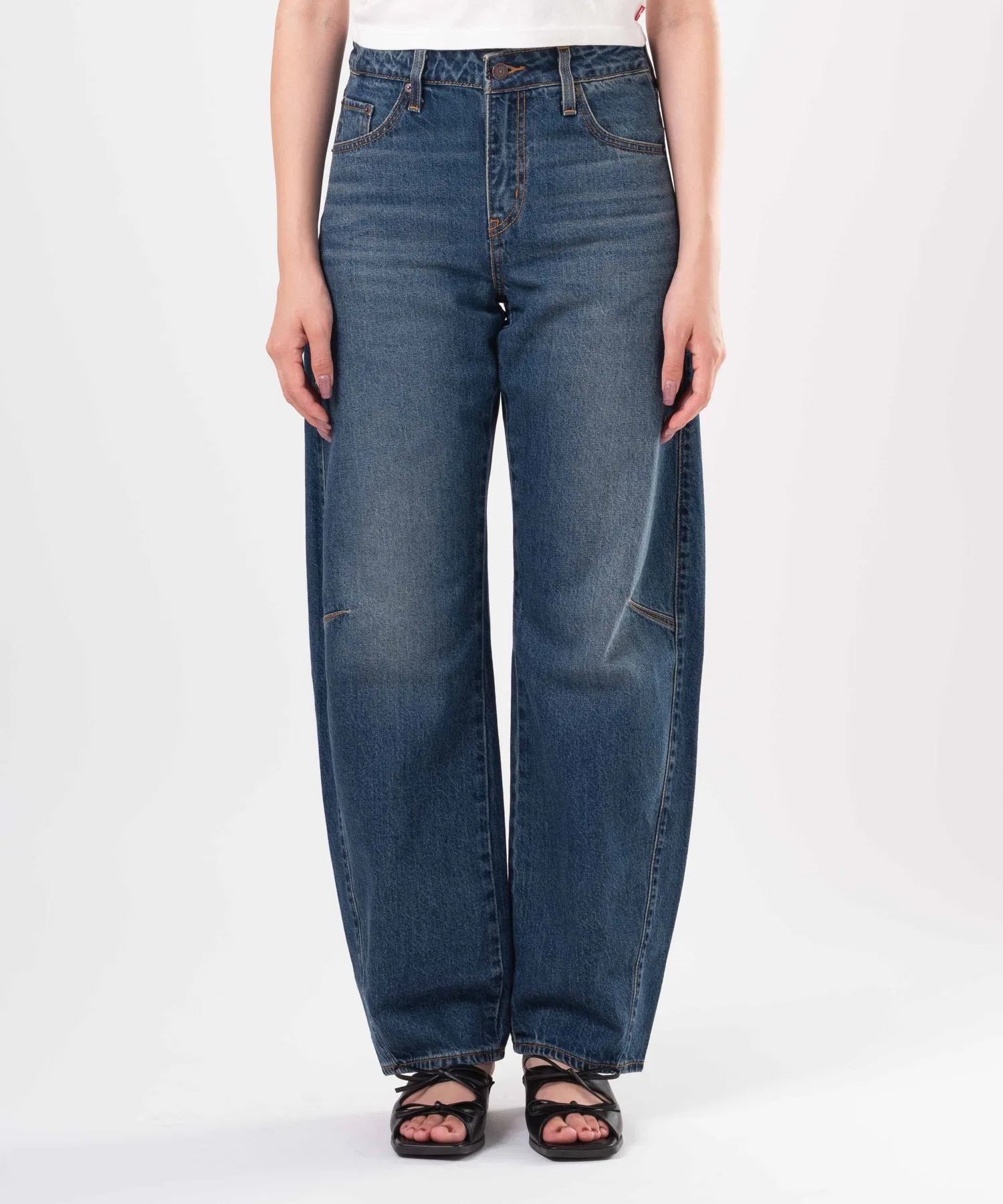 Джинсы Levi's BAGGY DAD Barrel Jeans
