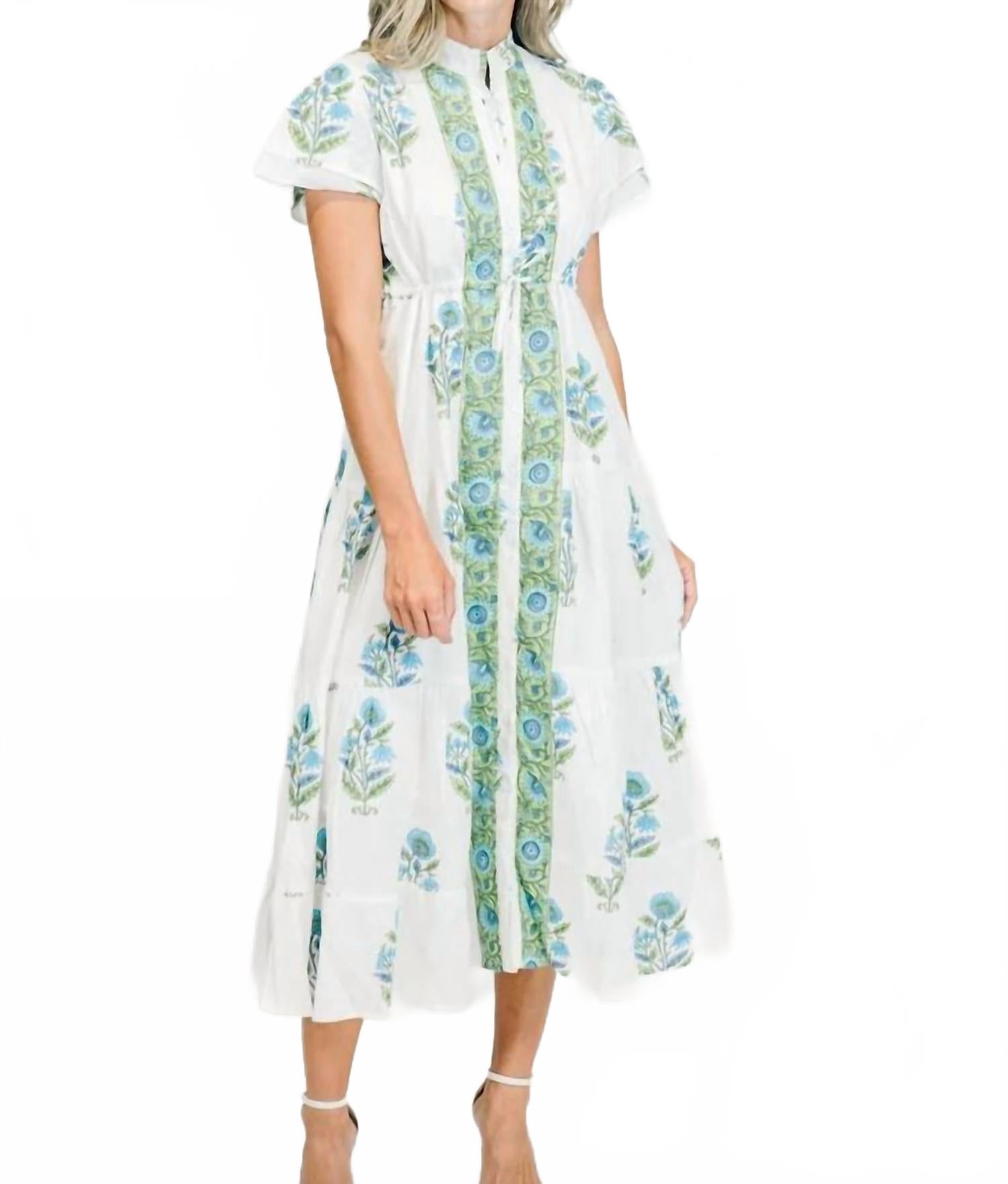 

Magnolia Flutter In Bluebell In Floral VICTORIA DUNN