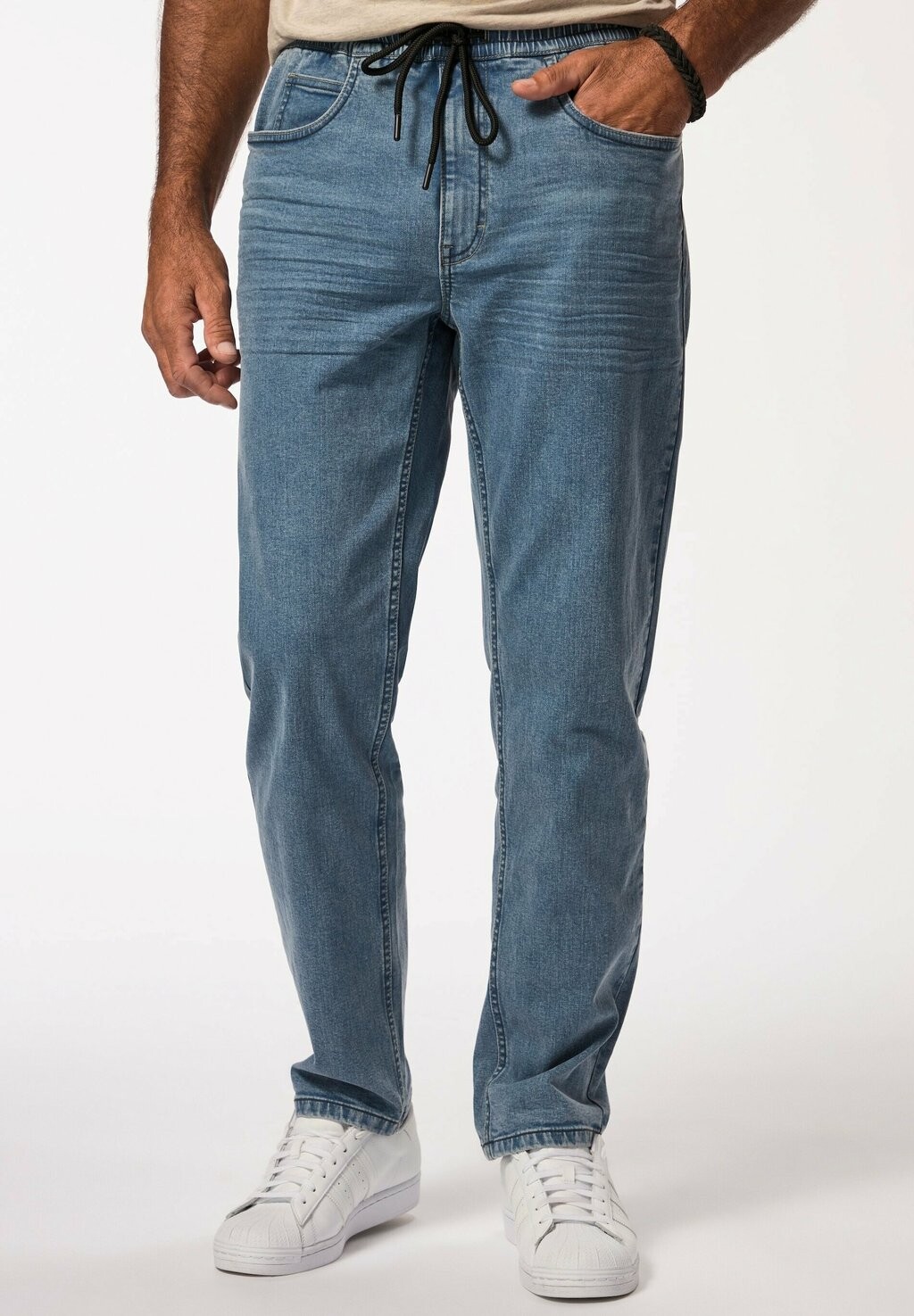 

Зауженные джинсы MODERN FIT JP1880, цвет Bleached Denim