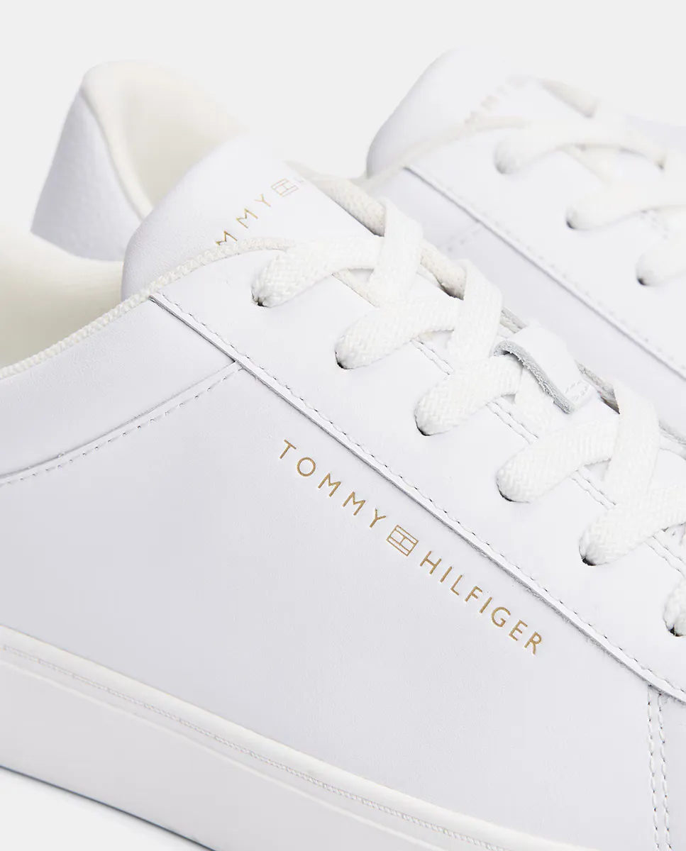 Женские кроссовки в стиле шлема с металлическим логотипом Tommy Hilfiger, белый — фото 4