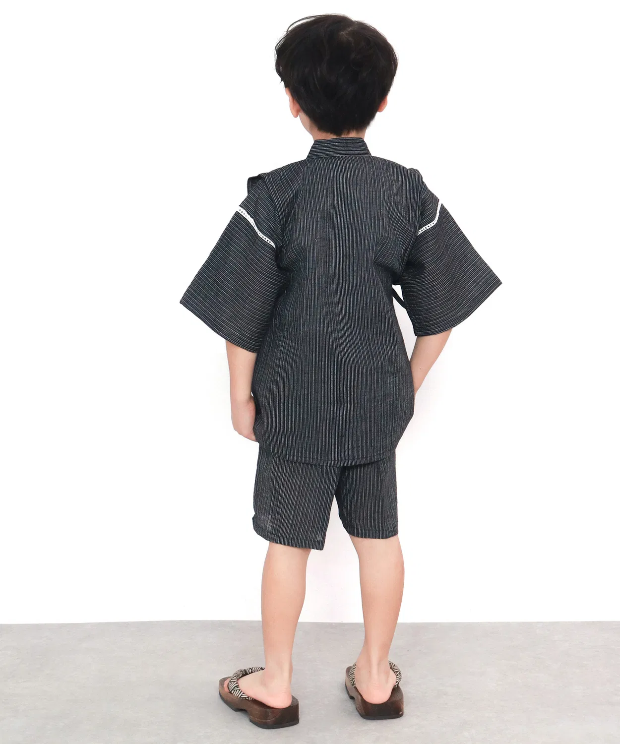 Детское кимоно Jinbei из хлопка синего цвета — фото 4