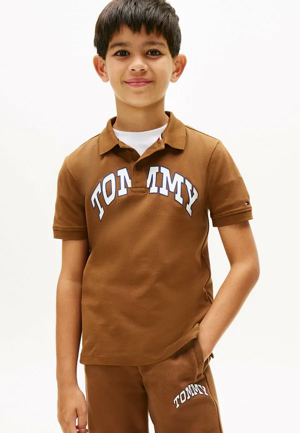 Рубашка-Поло varsity стандартного кроя Tommy Hilfiger, Pecan Nut — фото 2