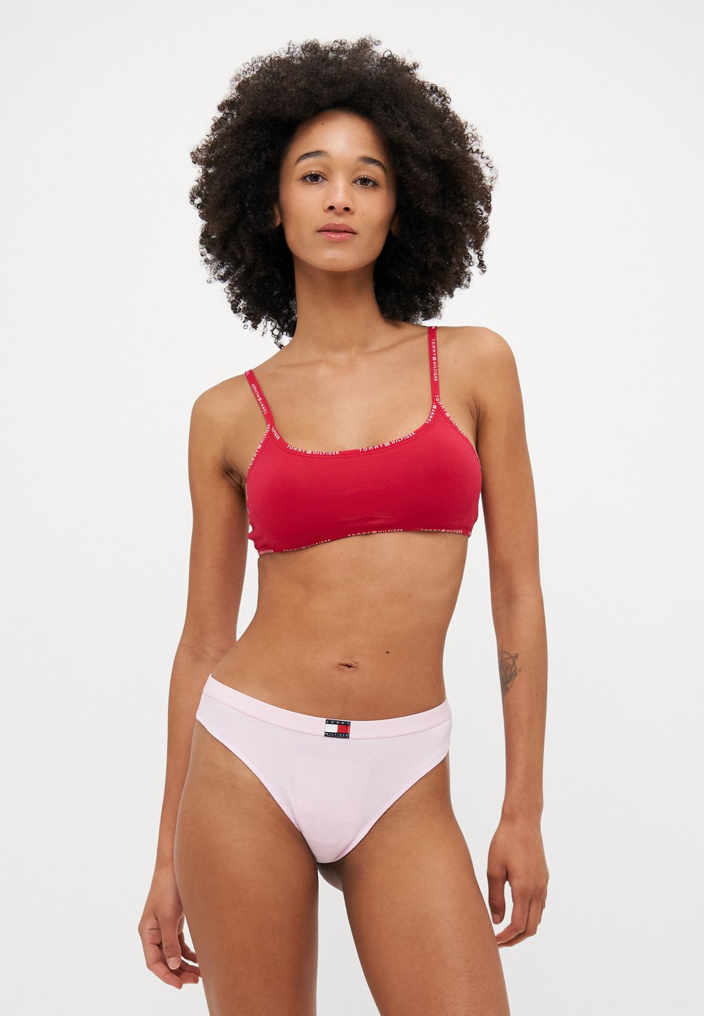 

Стринги FLAG THONG 3 PACK Tommy Hilfiger, мультиколор