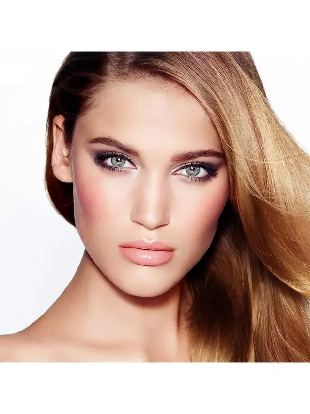 Роскошная палетка теней, Девушка из высшего общества Charlotte Tilbury — фото 3