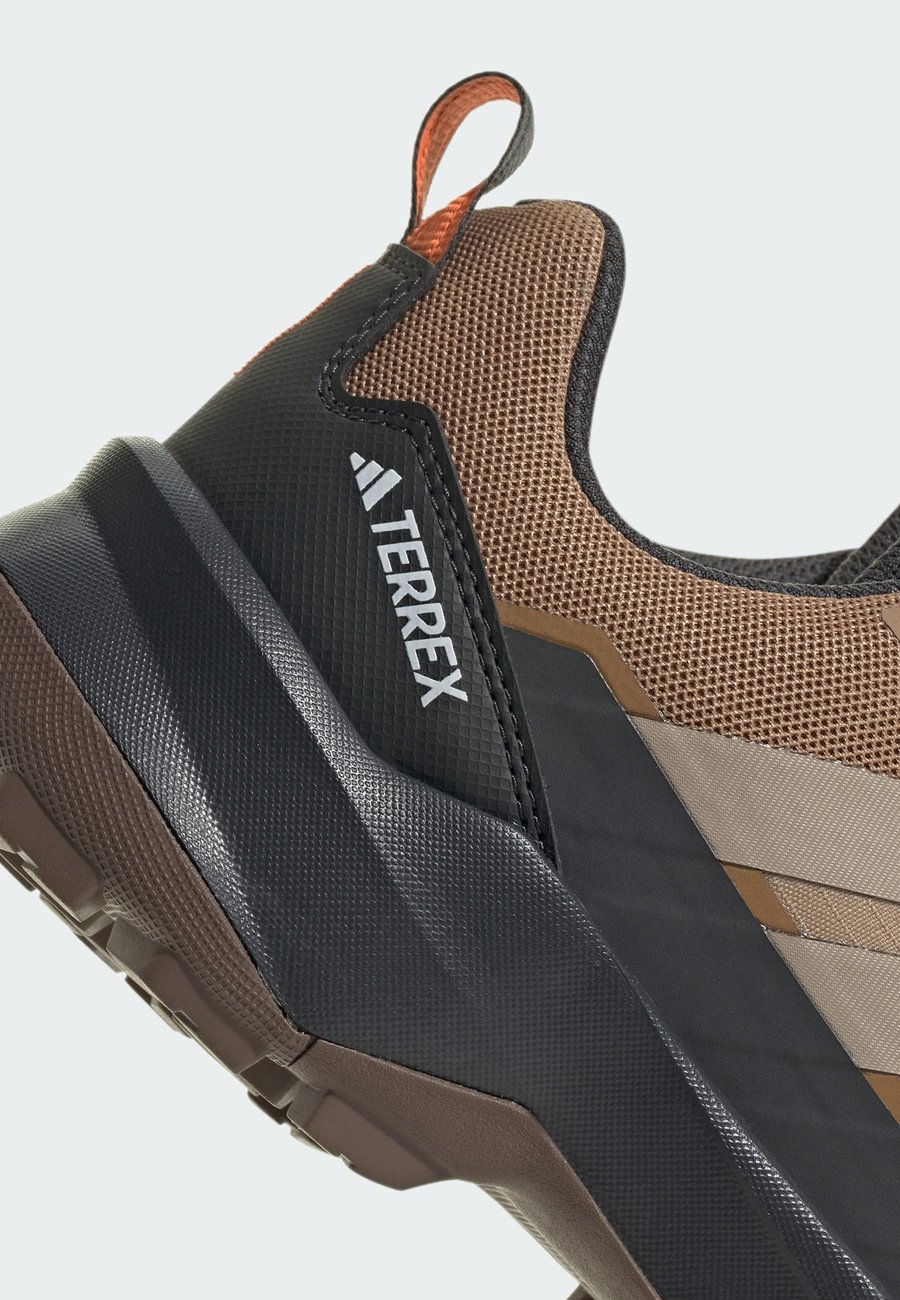 Кроссовки Adidas Terrex SKYCHASER AX5 GORE TEX, Cardboard/Blanch Cargo/Semi Impact Orange/Beige — фото 3