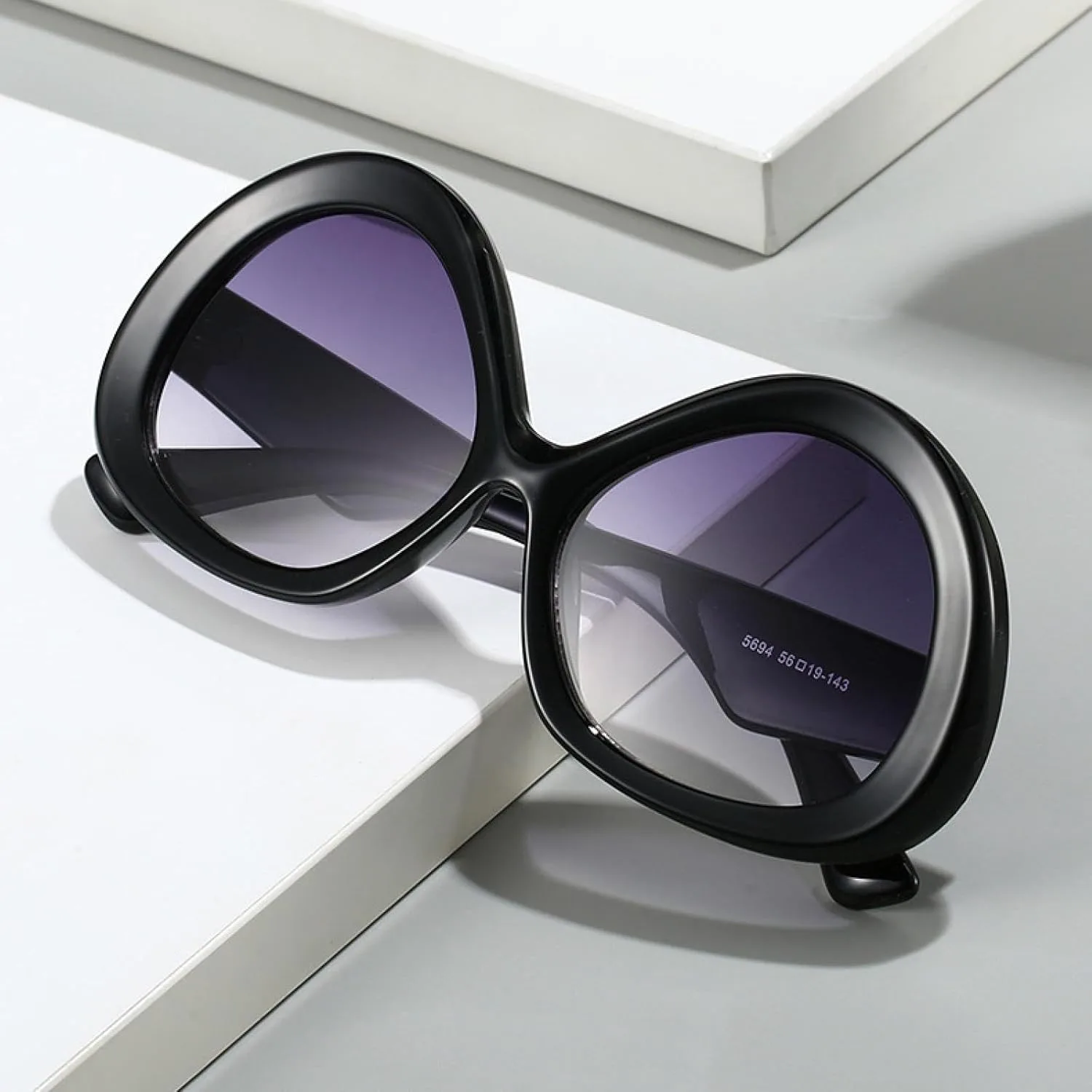 

Треугольные овальные солнцезащитные очки для женщин и мужчин, винтажный стиль, панк, градиент, защита от УФ-излучения UV400 UATXTAU, Leopard Tea Gradient