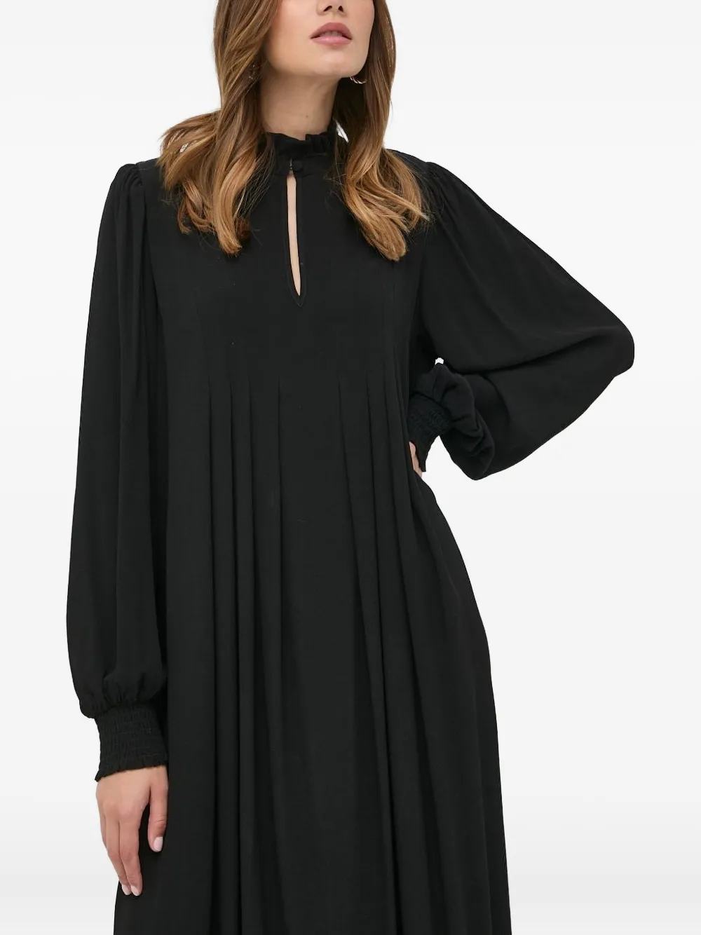 

Платье миди со складками Notes du Nord, черный