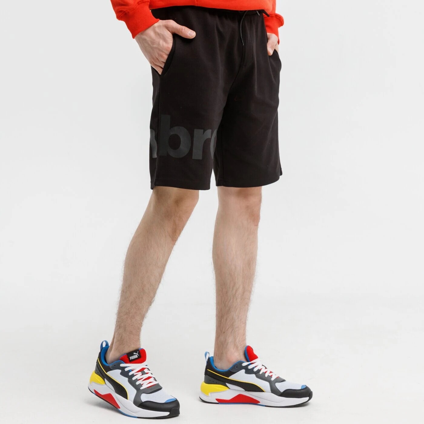 

Шорты Umbro Minot, черный