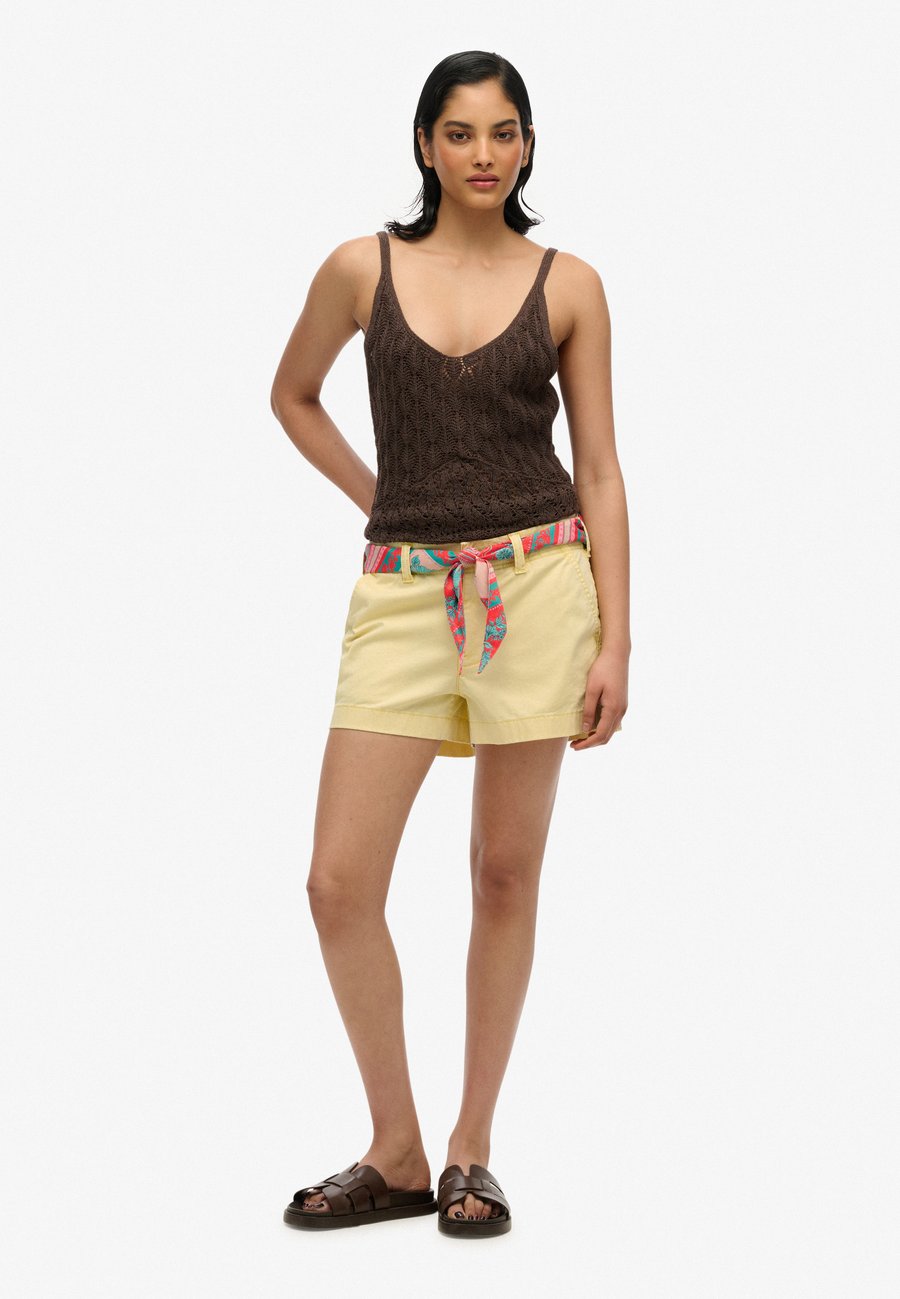 

Шорты Superdry & Co CLASSIC, French Vanilla Yellow/Yellow