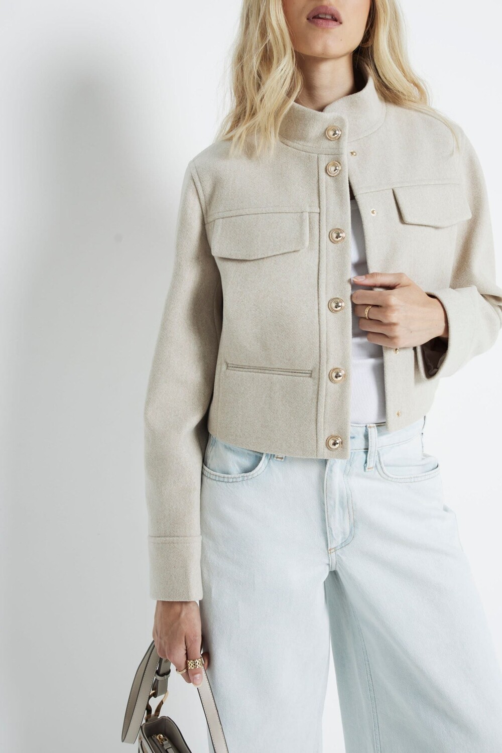 

Легкая куртка с воротником стойкой River Island, коричневый