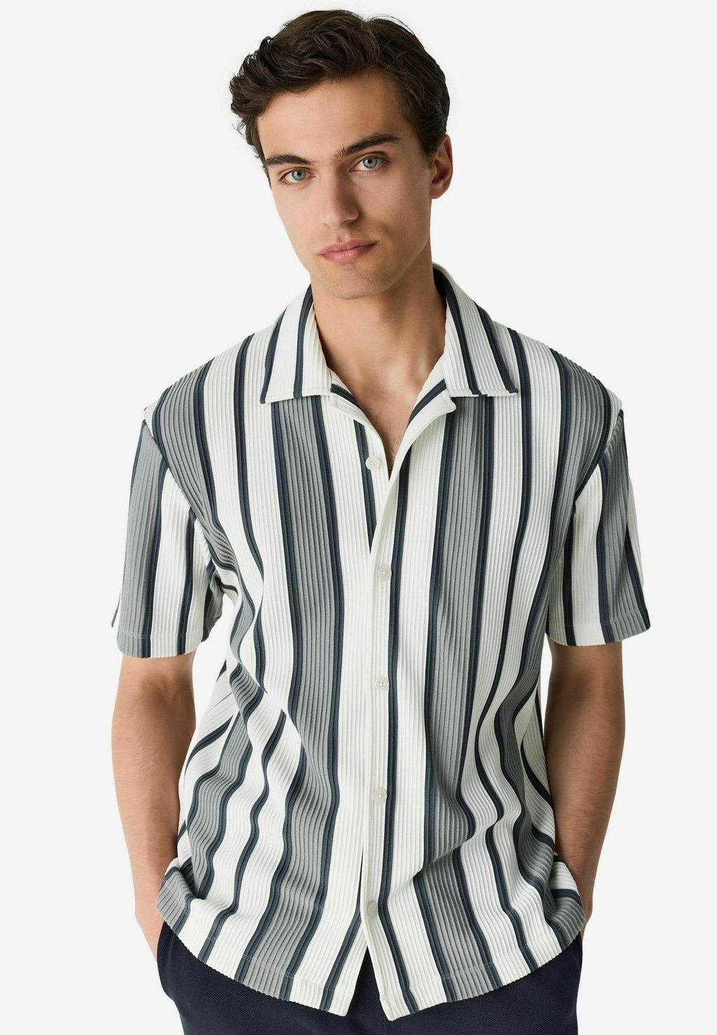 

Рубашка REGULAR FIT - TEXTURED STRIPE Next, серый