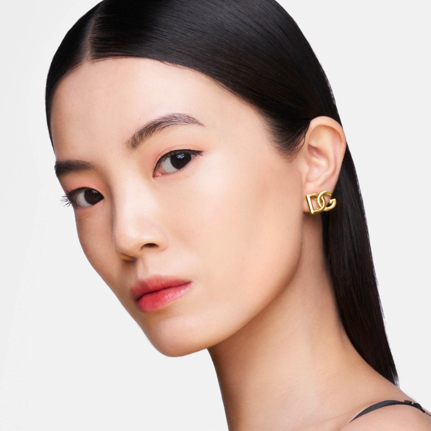 Тональный крем для лица rose glow cushion Dolcegabbana, 2n, объем 15 мл — фото 3