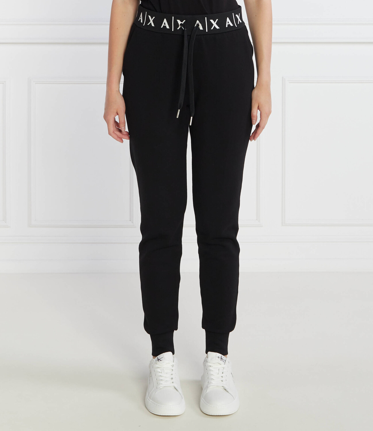 

Спортивные брюки Armani Exchange Regular Fit, черный