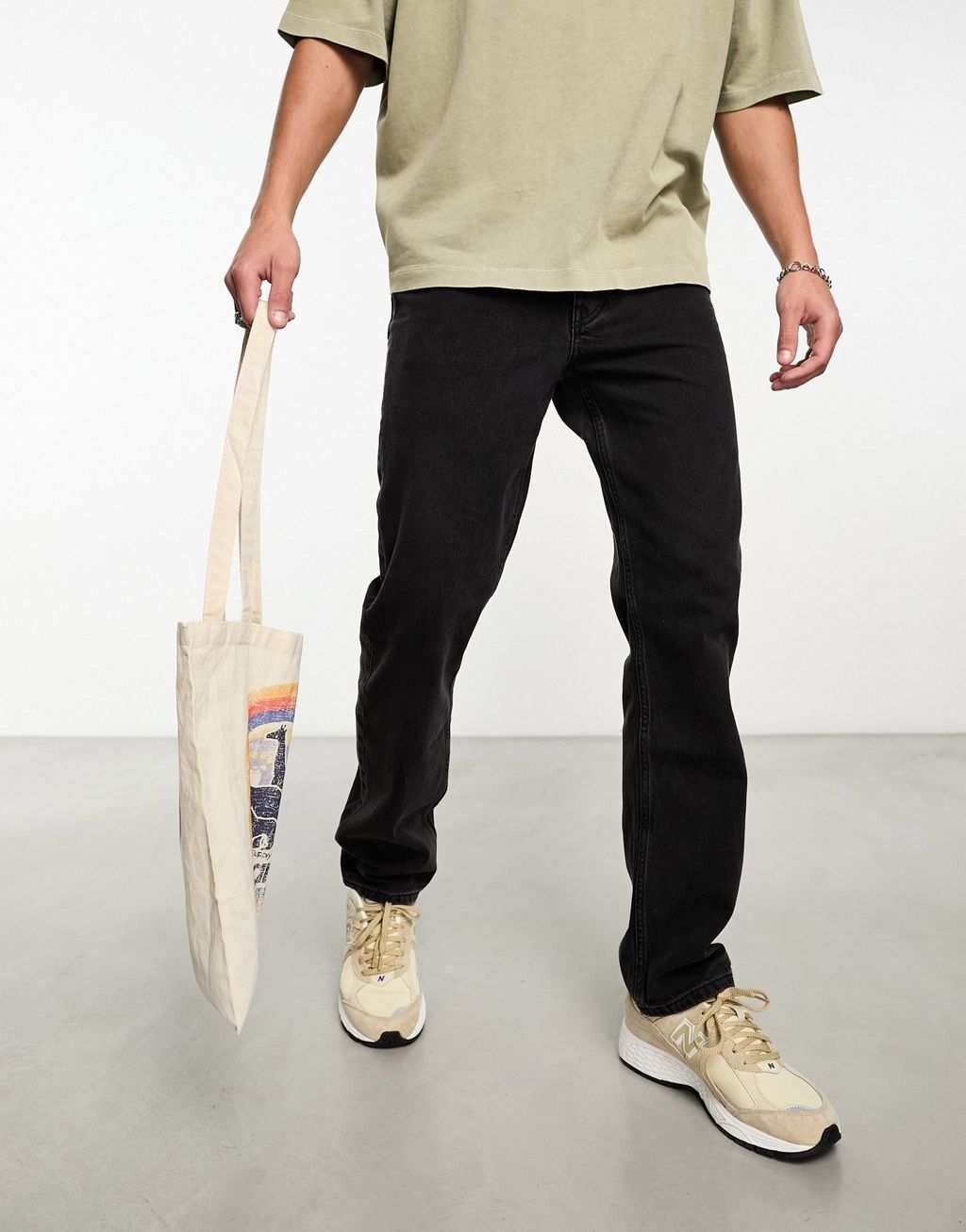 

Черные прямые джинсы ASOS DESIGN