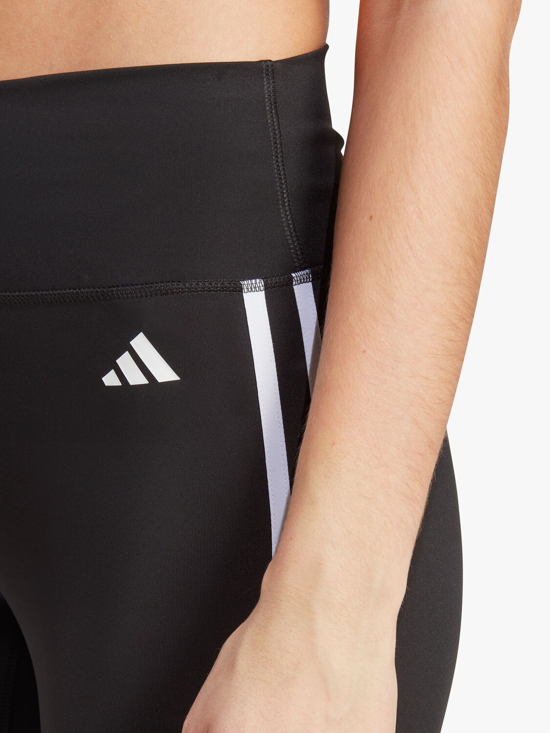 Леггинсы 3/4 с высокой талией и 3 полосками adidas Train Essentials, черные — фото 4