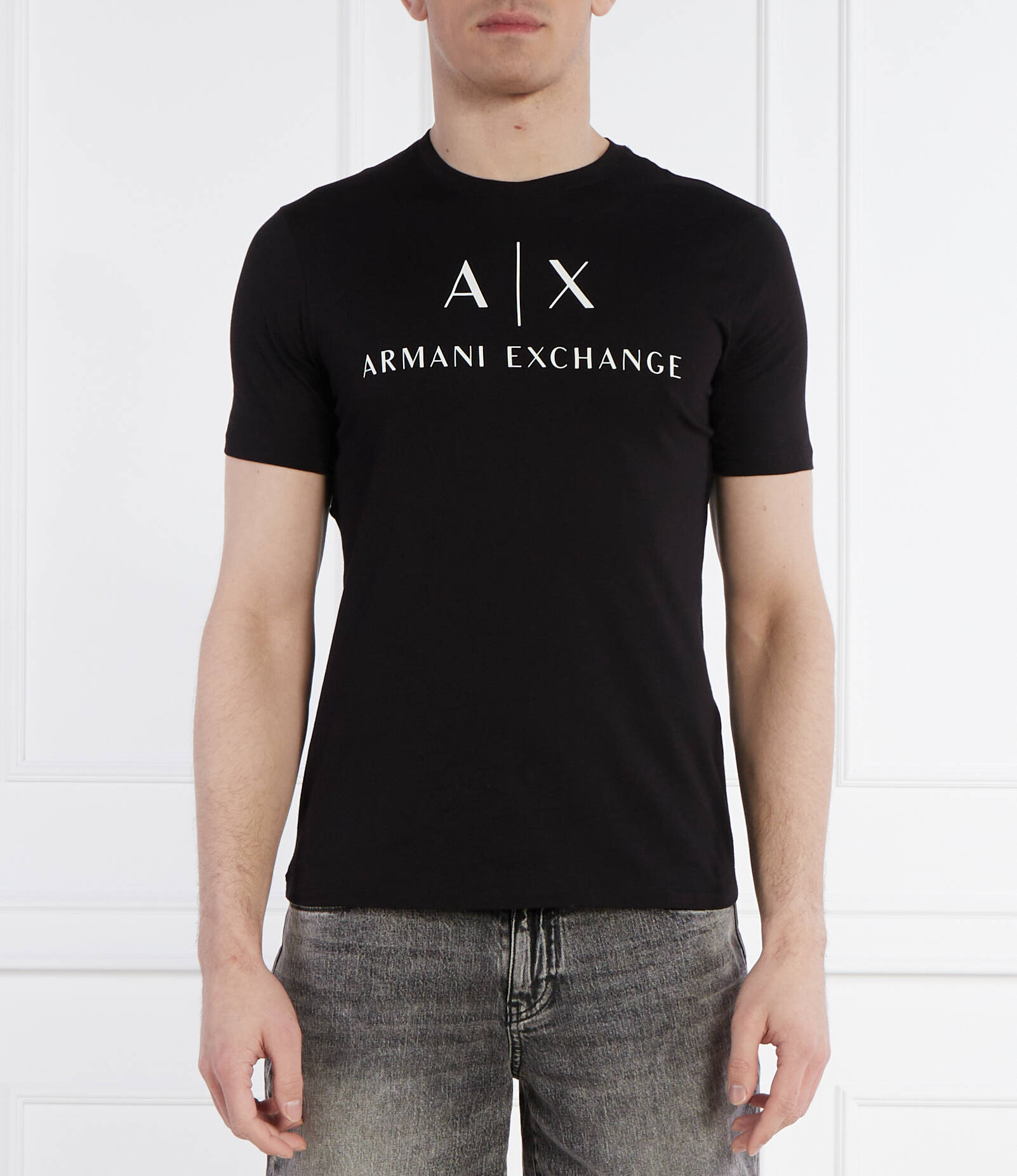 

Футболка Armani Exchange slim fit, черный