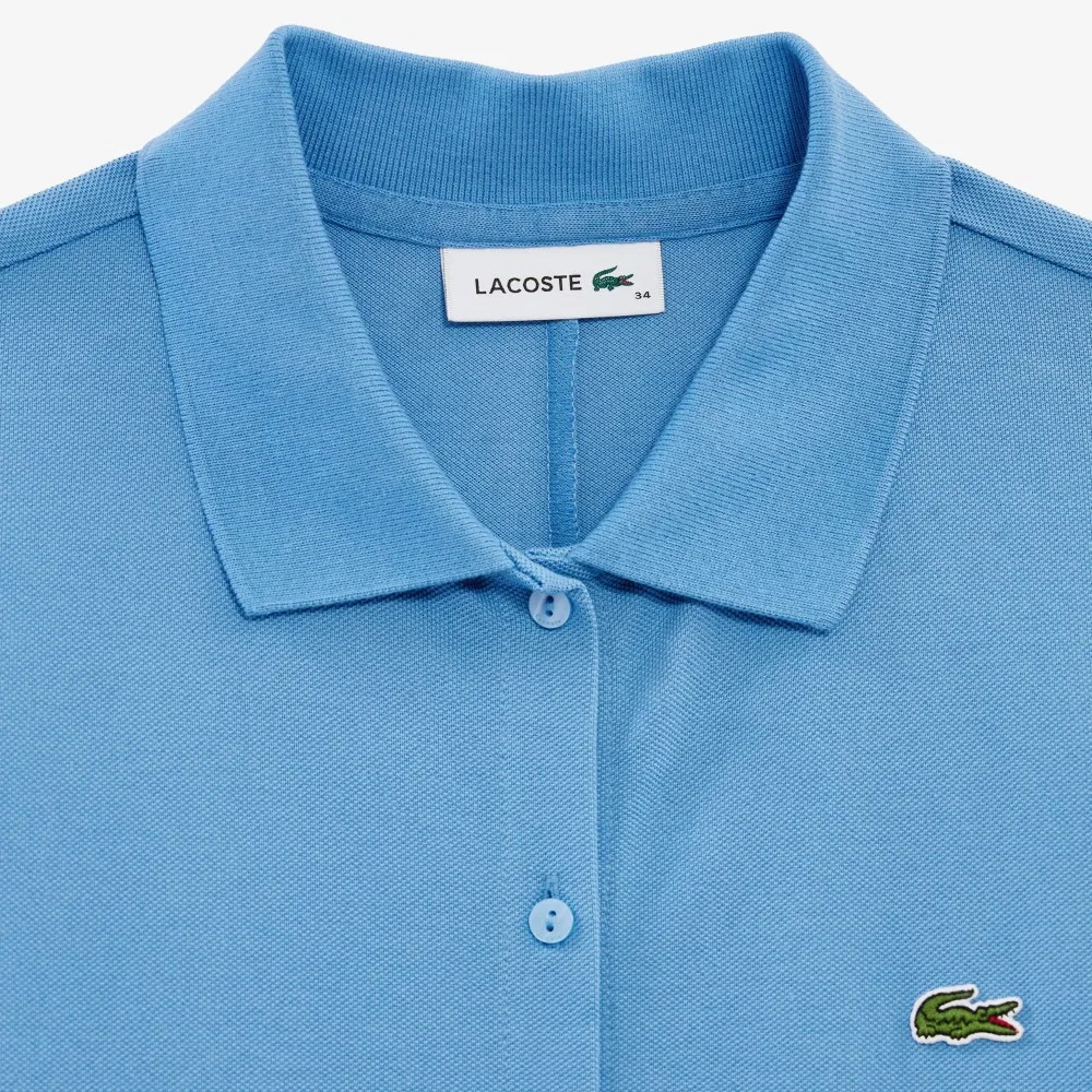 Платье-поло Lacoste Бирюзовое с расклешенной юбкой — фото 2