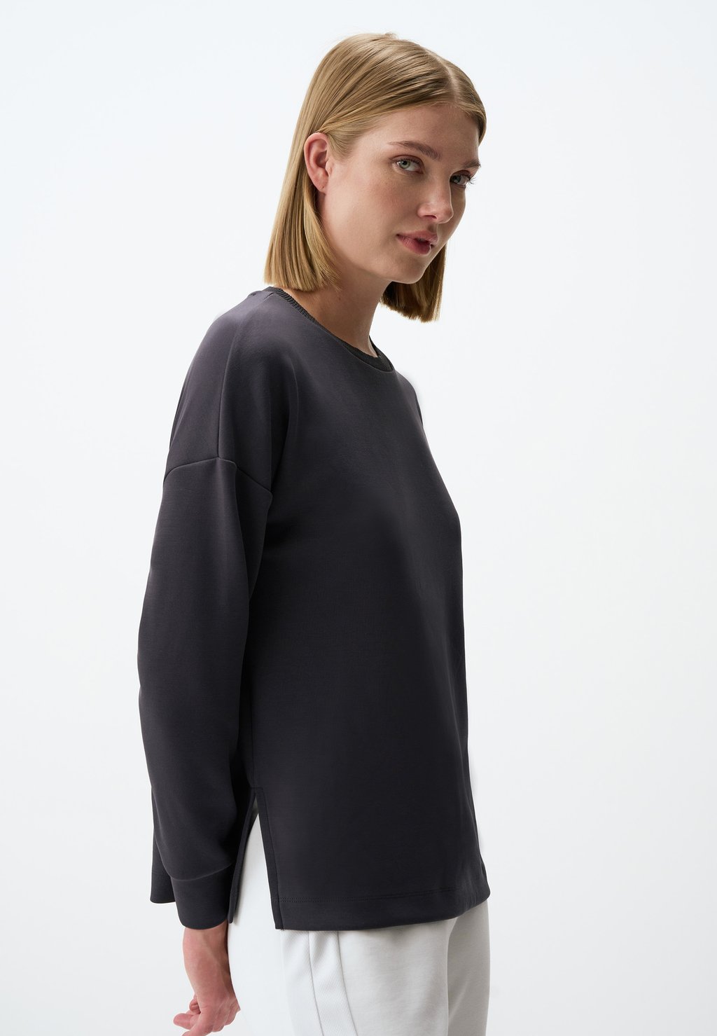 

Толстовка CREW NECK LONG SLEEVED Jimmy Key, темно-серый