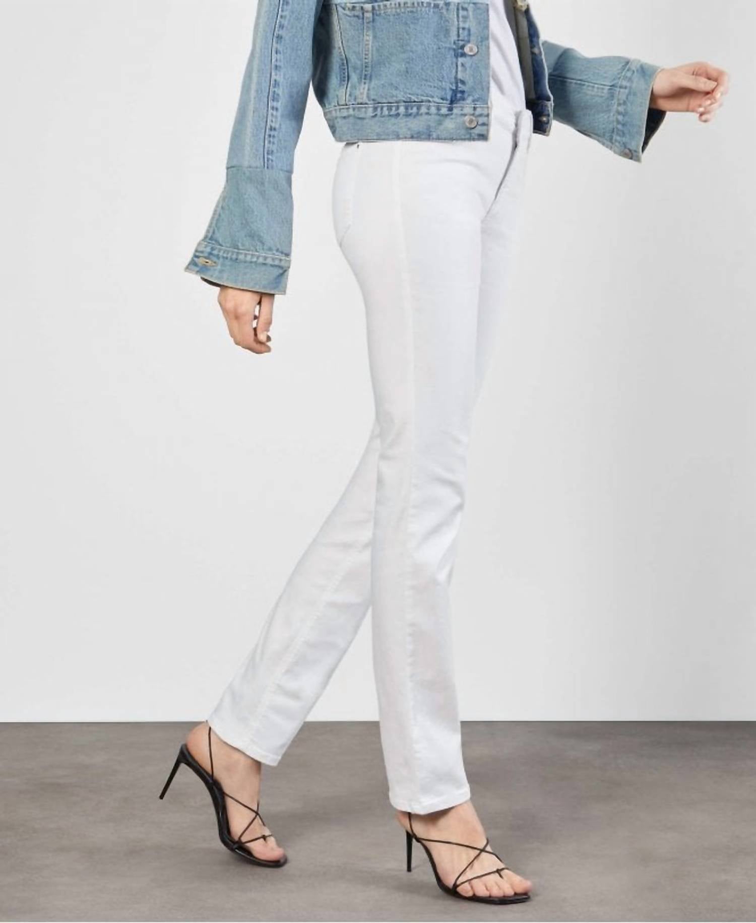 

Женские прямые джинсы белого цвета MAC Jeans