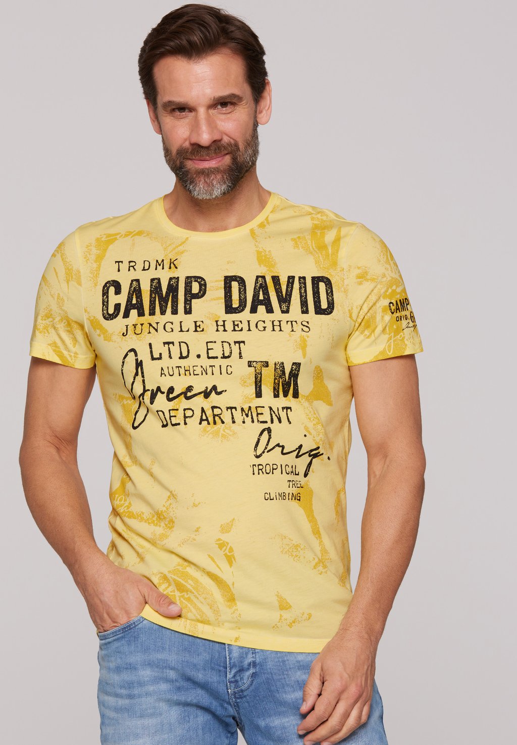 

Футболка с принтом OIL DYED MIT ALL OVER Camp David, желтый