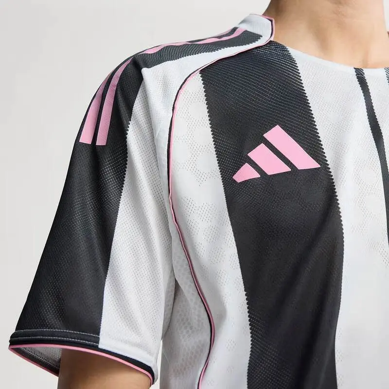 Футболка Juventus 25/26 Home Authentic с доставкой для участников AdiClub Adidas, белый — фото 4