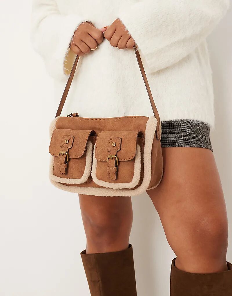 

Сумка Accessorize из овчины с карманом через плечо, бежевого цвета
