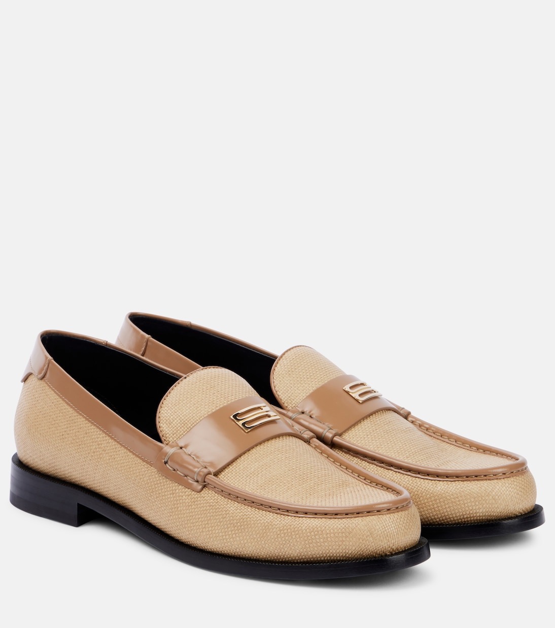Кожаные мокасины с крокодиловым эффектом Victoria Beckham, Sandstorm