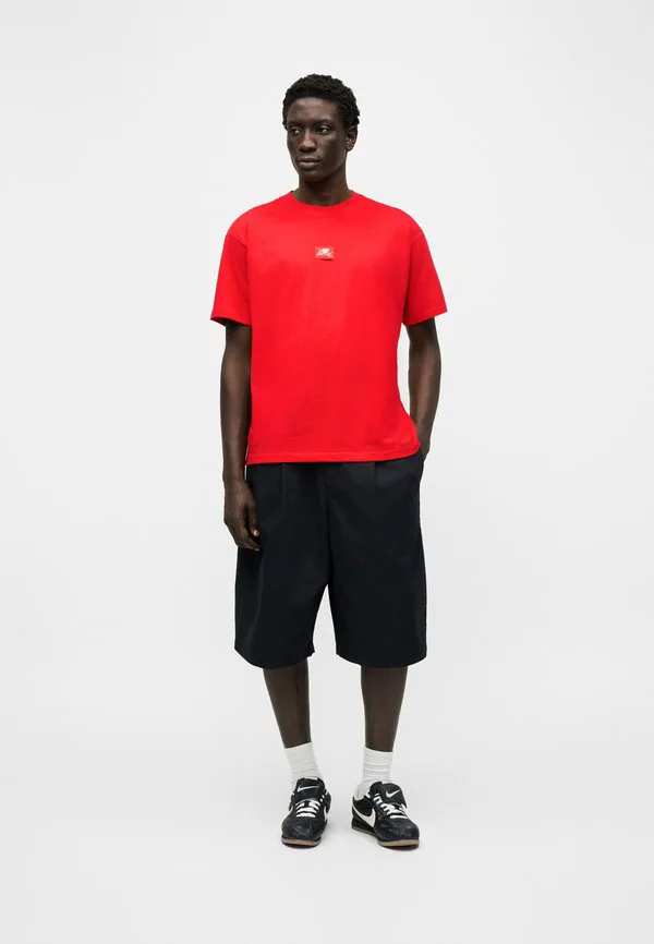 Футболка с принтом «любовь в воздухе» Nike Sportswear, University Red — фото 3