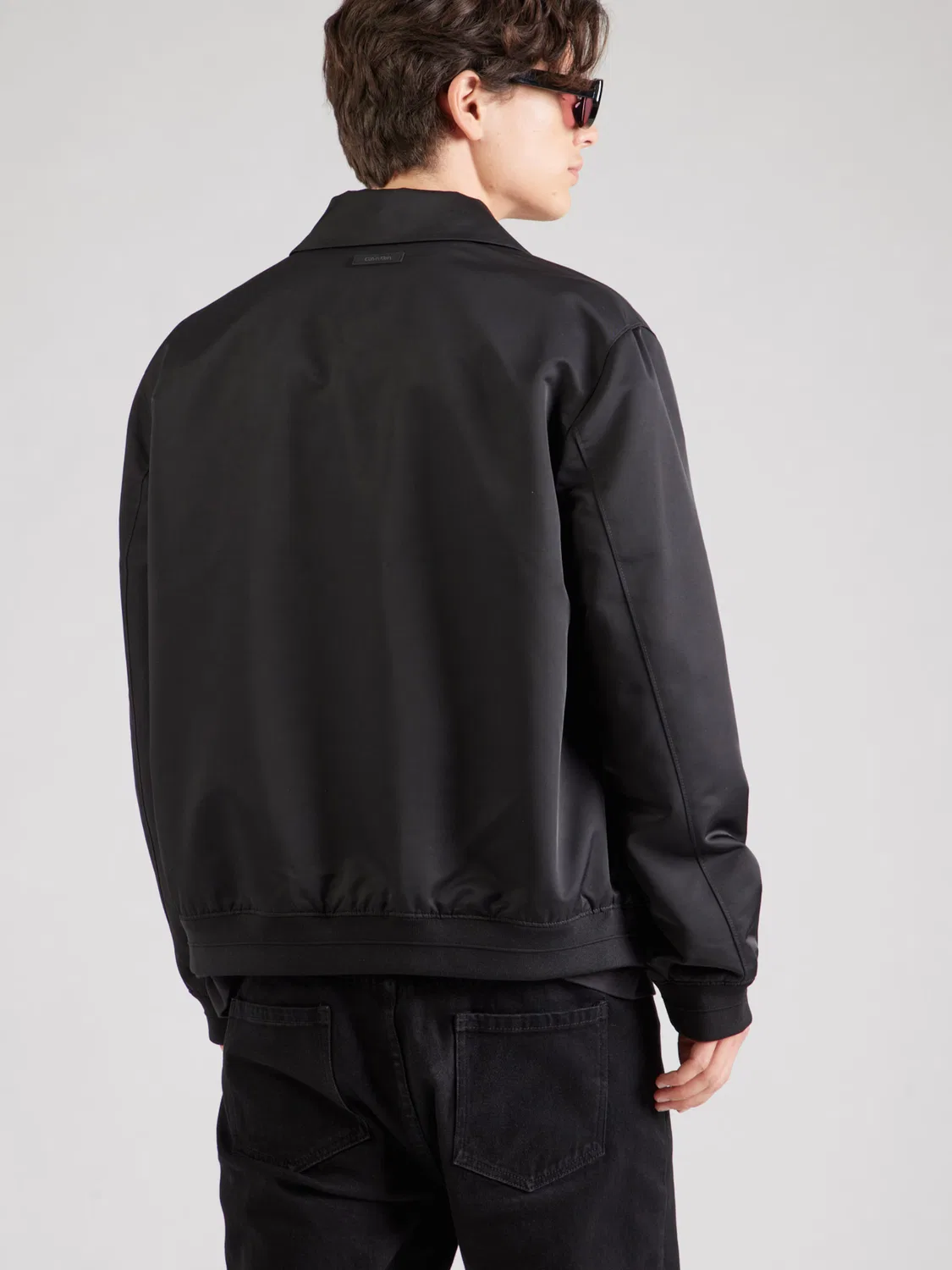 Куртка Calvin Klein межсезонья черного цвета — фото 4
