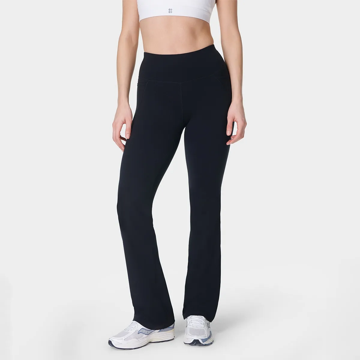 

Женские длинные брюки Power 32 от Sweatty Betty, модель Boot Cut Sweaty Betty, черный
