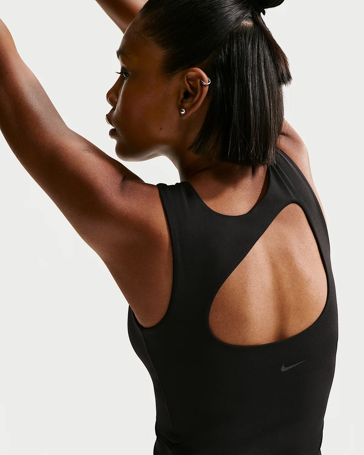 Женский топ-танк Dri-FIT Nike Zenvy, Black/Cool Grey — фото 3