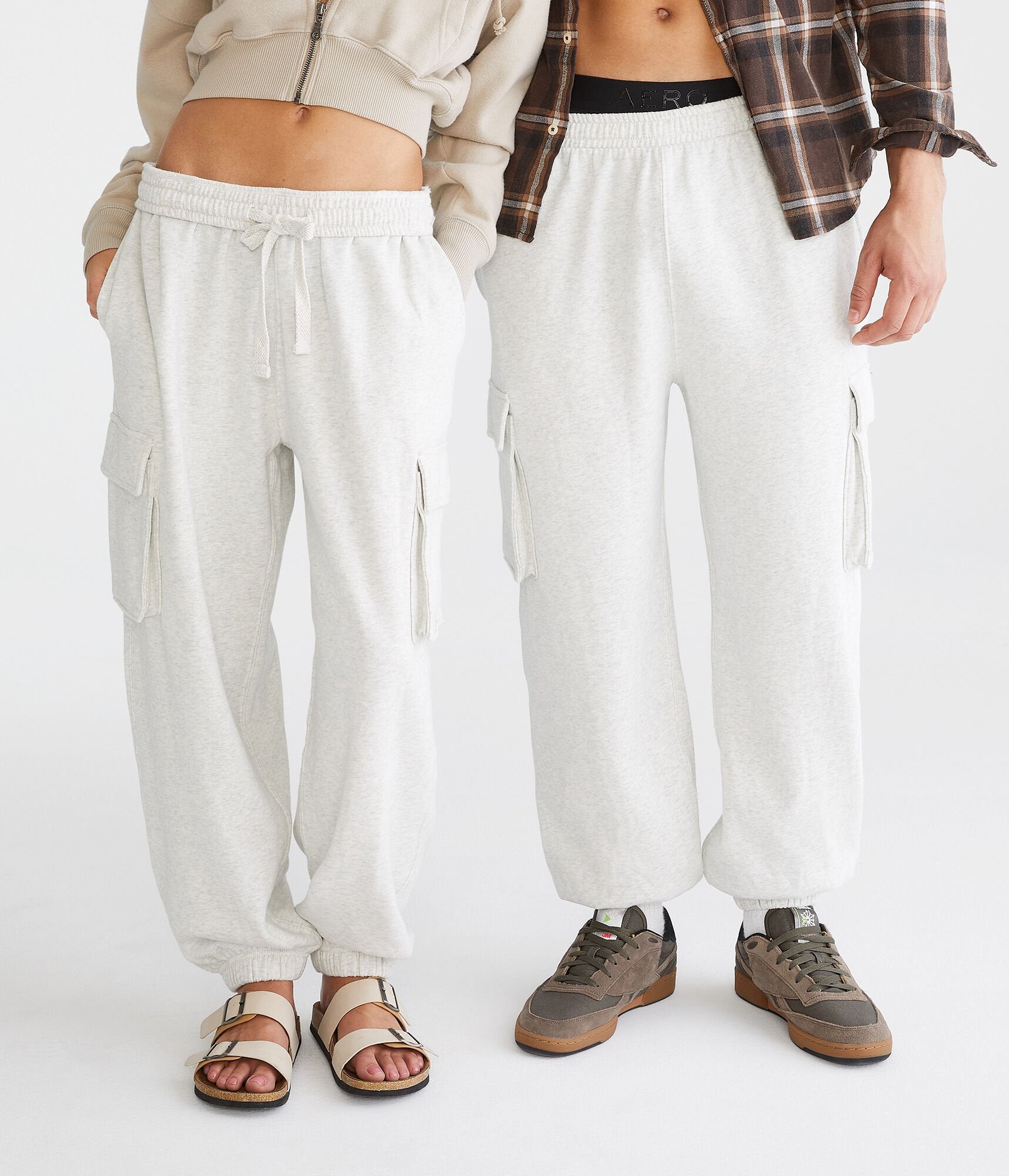 

Aeropostale Essentials Cargo Джоггеры, цвет lightest heather gry