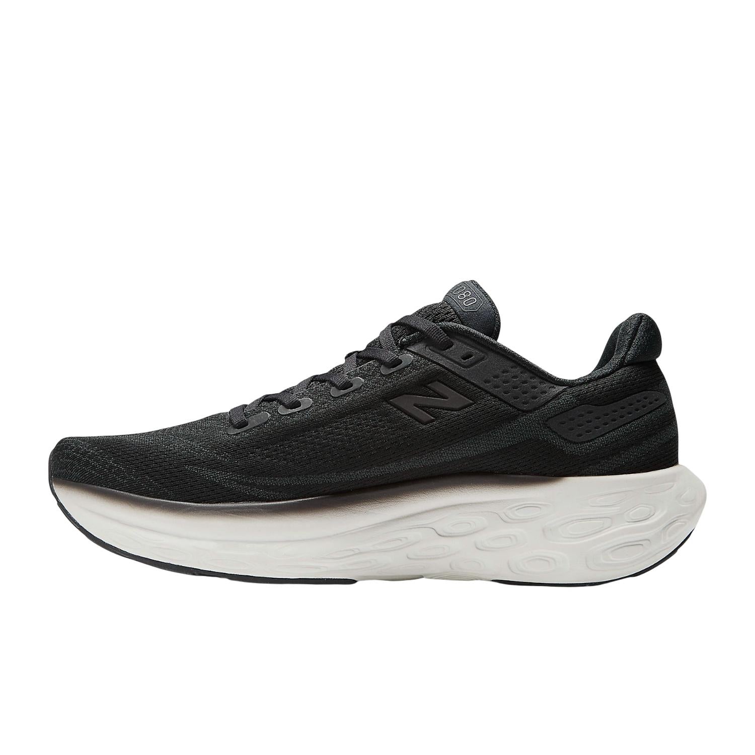 

Мужские кроссовки Fresh Foam 1080 V13 черного цвета New Balance