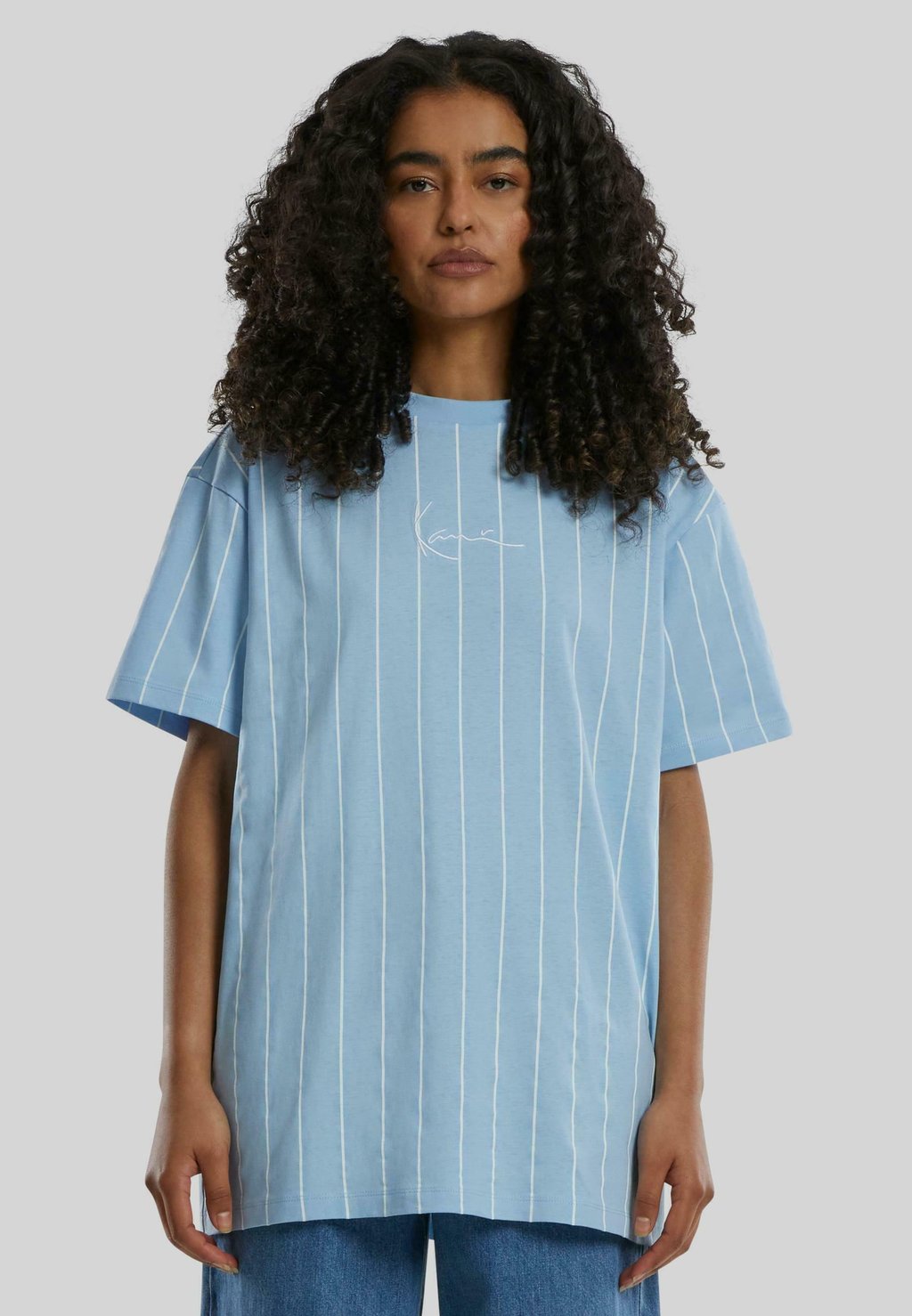 

Футболка с принтом SMALL SIGNATURE ESSENTIAL TEE Karl Kani, светло-голубой