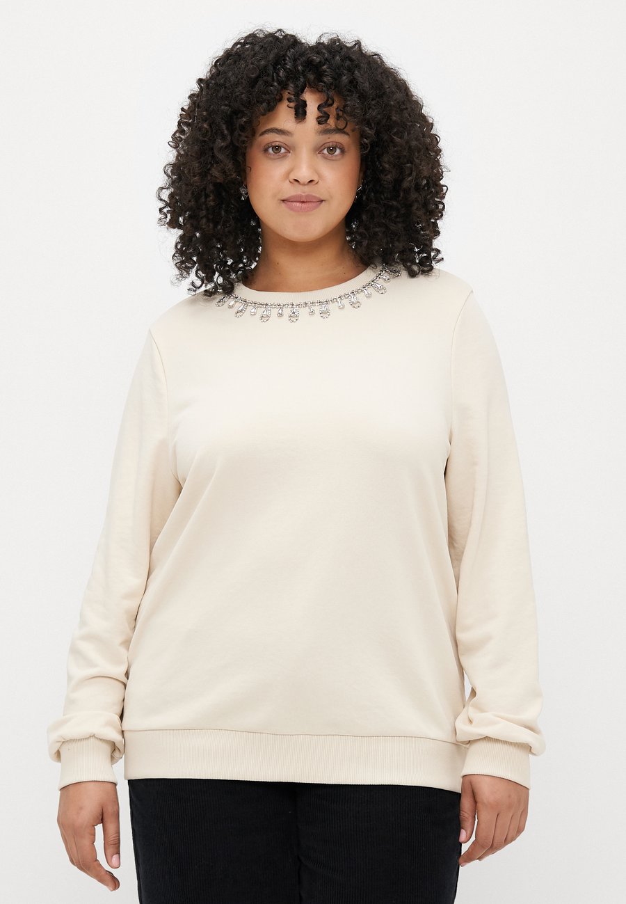 

Толстовка ONLY Carmakoma CARGLOBE LIFE O NECK , Birch /Taupe, Коричневый, Толстовка ONLY Carmakoma CARGLOBE LIFE O NECK , Birch /Taupe