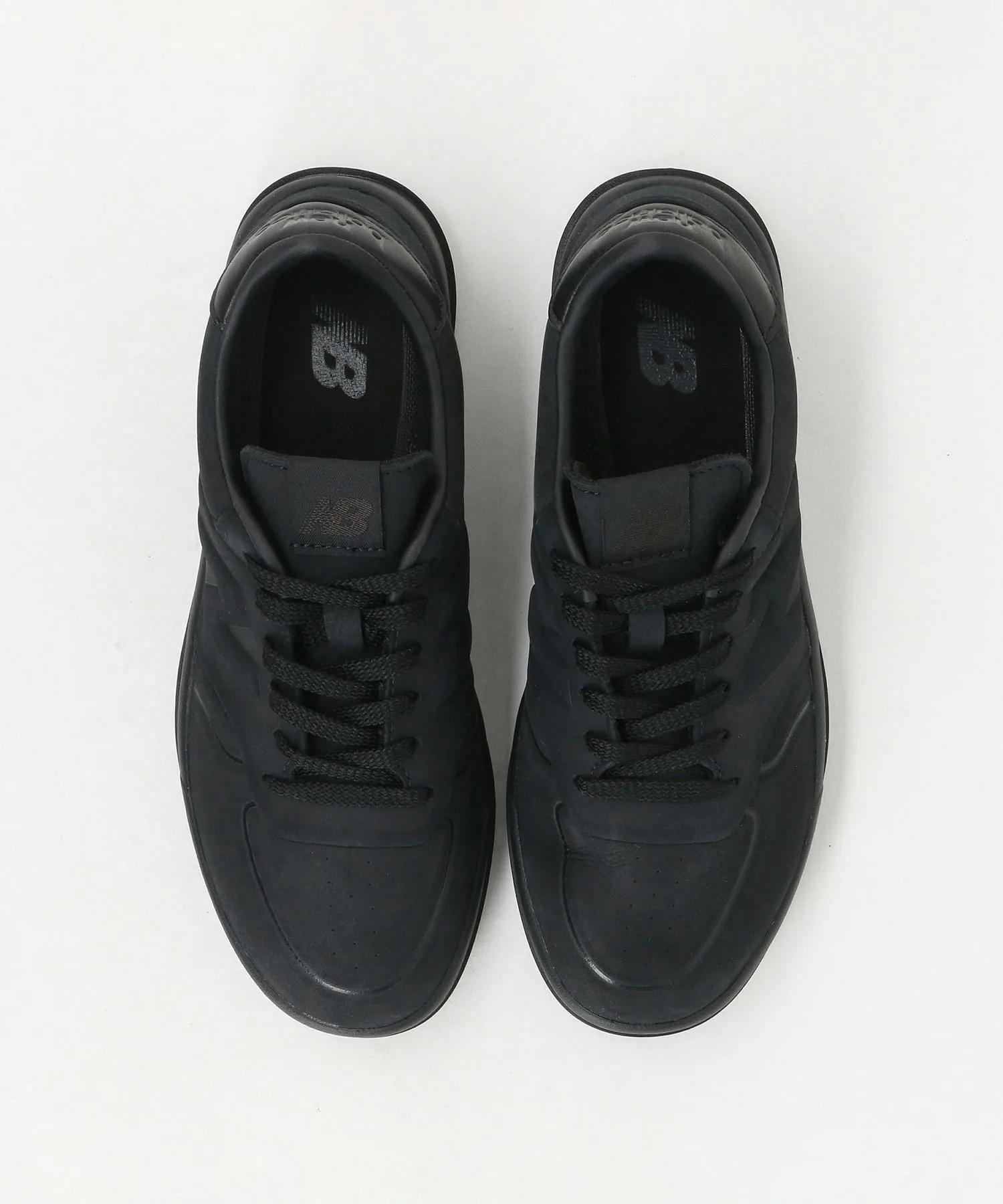 Мужские кроссовки из нубука с тисненым логотипом New Balance U500D1OT черные — фото 3
