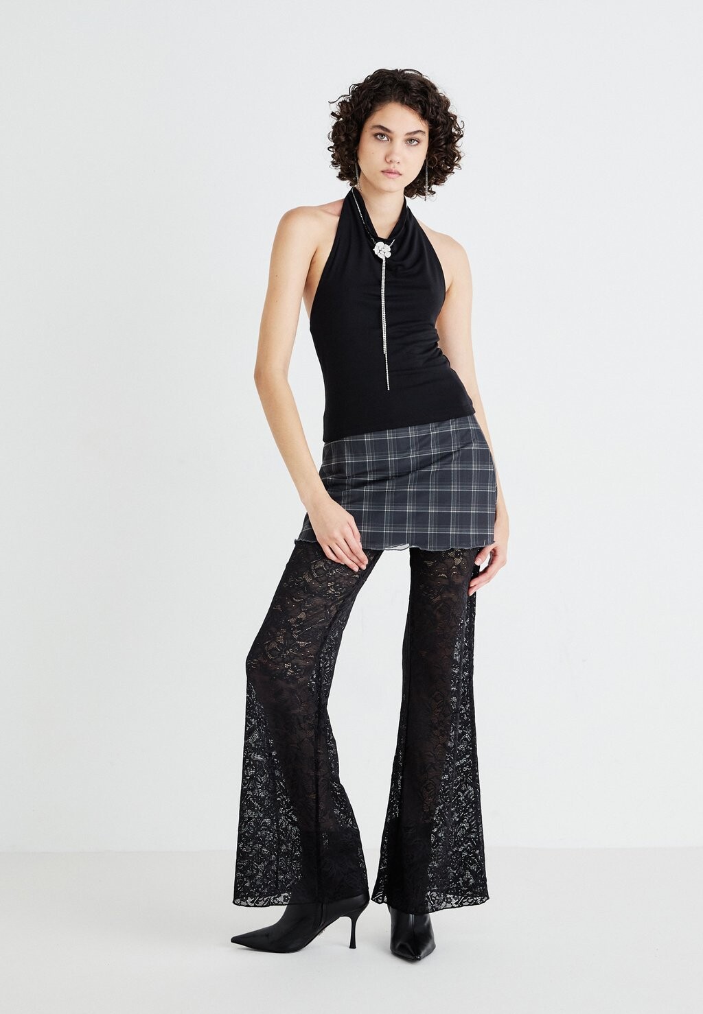 

Топ SOFT TOUCH HALTERNECK Gina Tricot, черный