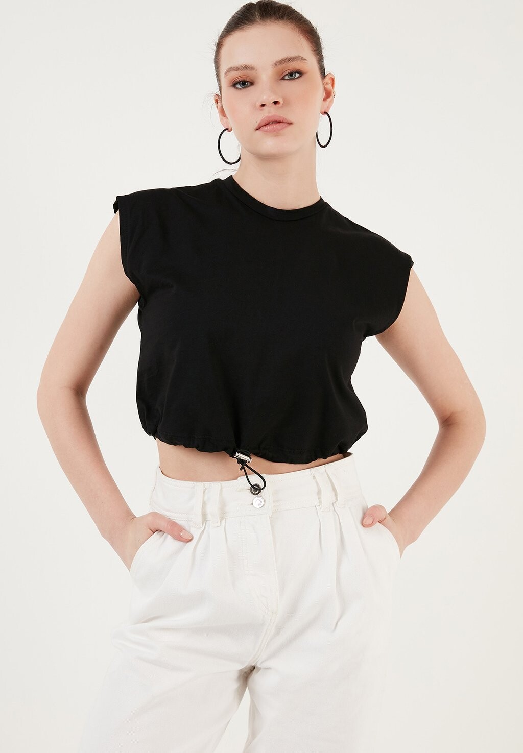 

Футболка базовая REGULAR FIT LELA, цвет black