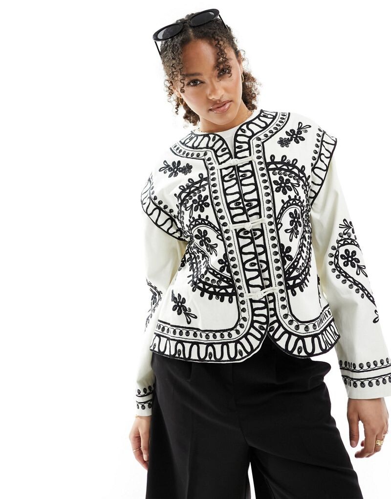 

ASOS DESIGN – Белый твиловый жакет с вышитым узором