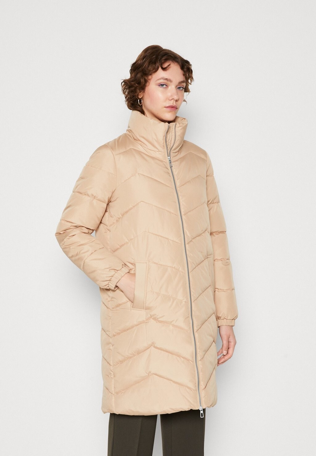 

Куртка Vero Moda ЛИГА, бежевый