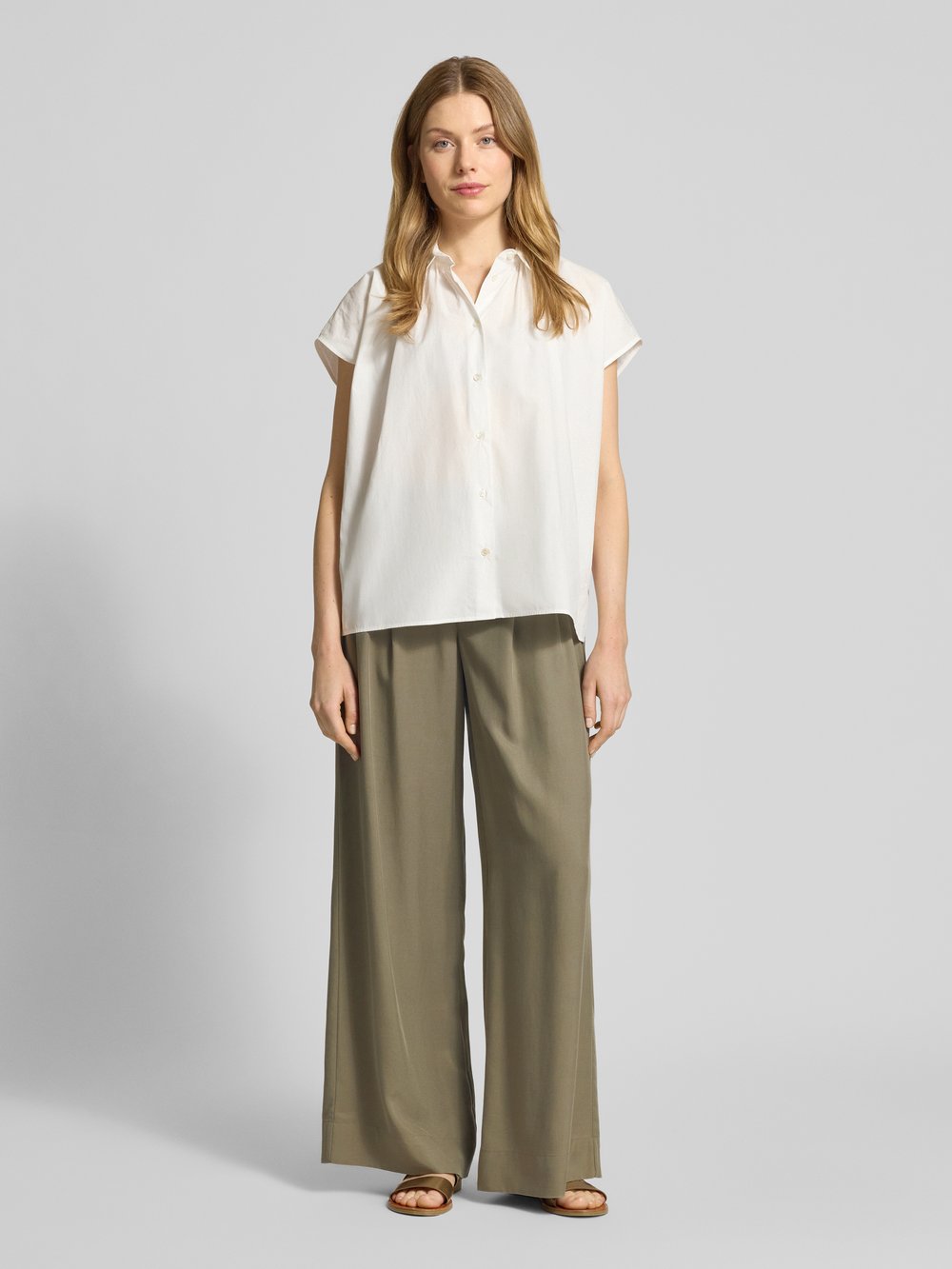 

Широкие брюки со складками и карманами, модель «НАТУК» Selected Femme, оливковый