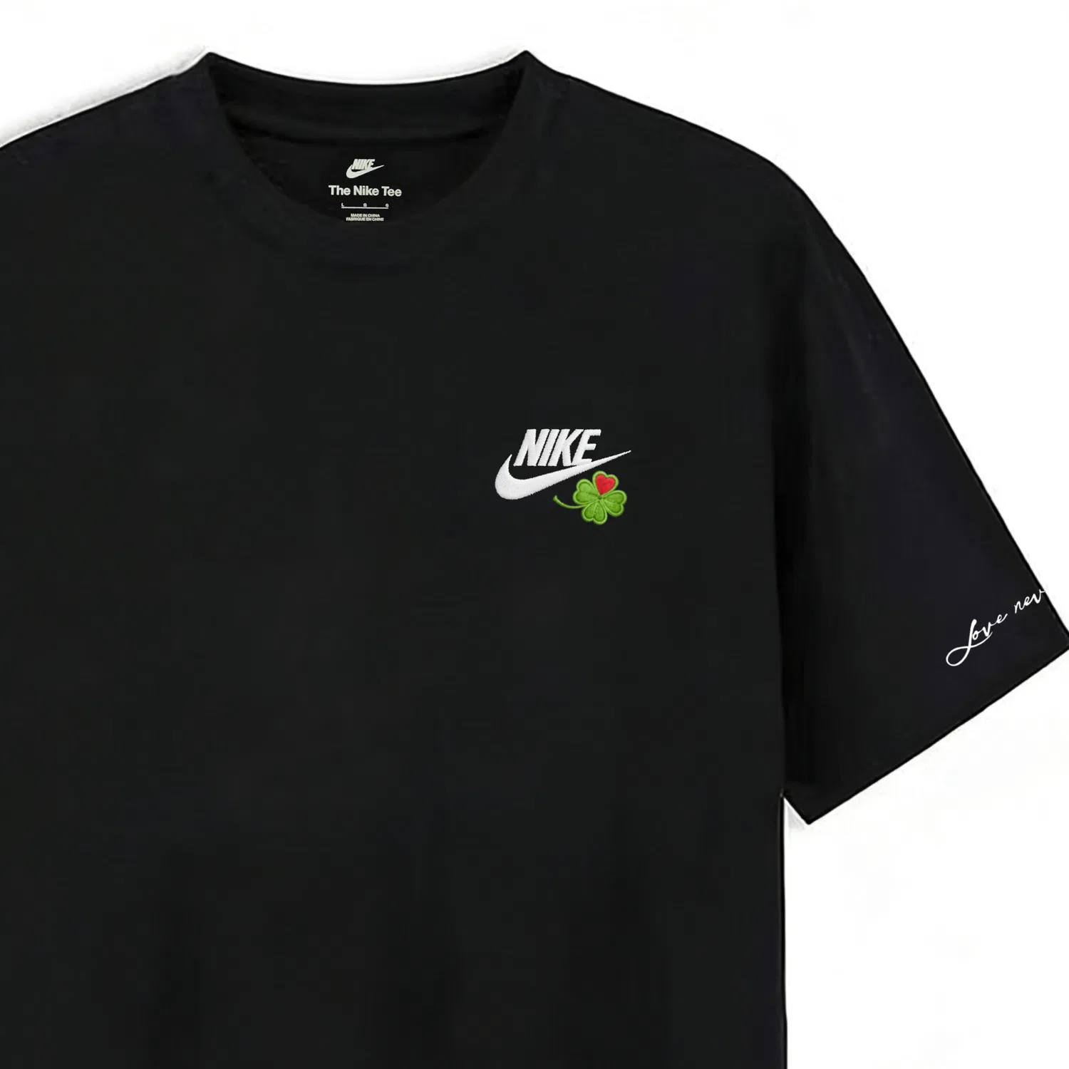 Футболка повседневная с вышивкой Nike Sportswear черная — фото 4