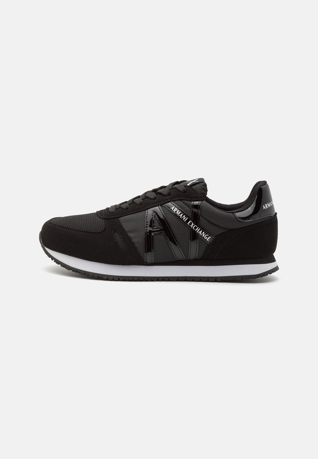 

Кроссовки Armani Exchange, черный
