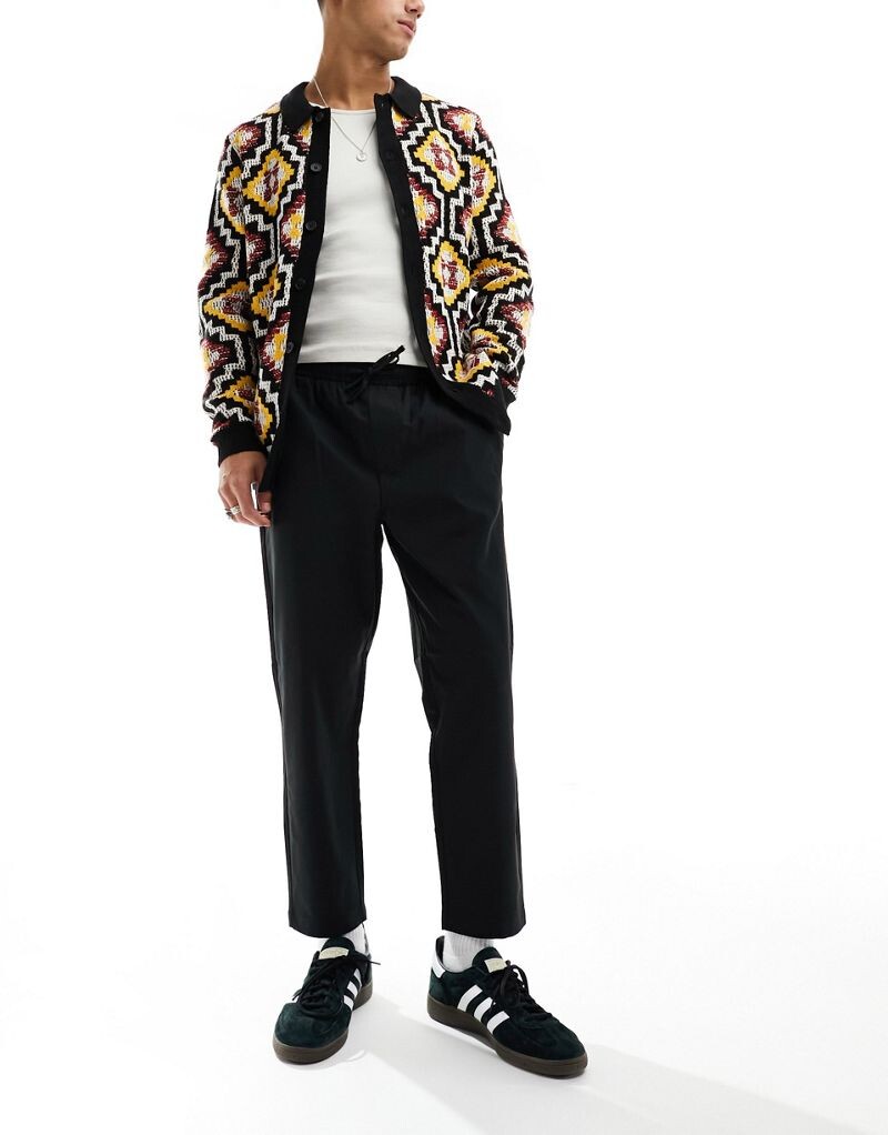 

Черные укороченные свободные брюки Reclaimed Vintage