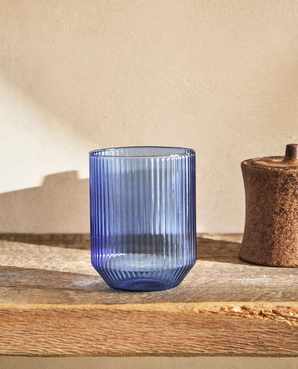 

Стакан из боросиликатного стекла с рельефными линиями Zara Home, синий